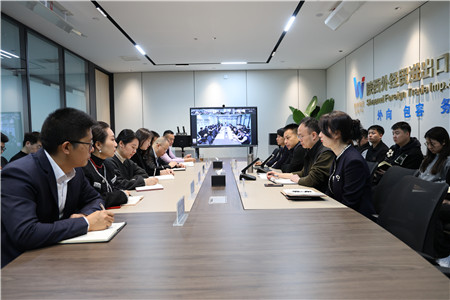 2月21日，進(jìn)出口公司傳達(dá)學(xué)習(xí)陜外集團(tuán)深化“三個(gè)年”活動(dòng)暨“二次創(chuàng)業(yè)”推進(jìn)會(huì)精神。_副本.jpg